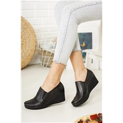 Deripabuc Hakiki Deri Siyah Kadın Deri Casual Ayakkabı Crz-0106 CRZ-0106