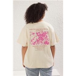 Bej Oversize Fit %100 Pamuk Ön ve Arka Baskılı Örme Büyük Beden T-Shirt TBBSS25BF00002