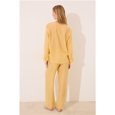 Pijama camisero largo satén amarillo