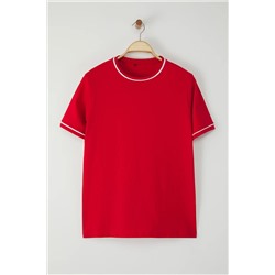 Trendyol Curve Kırmızı Bisiklet Yaka Biye Detaylı Basic Büyük Beden T-shirt TBBSS25BF00050
