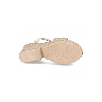 1122 - BDA
                SANDALIAS DE PLATAFORMA