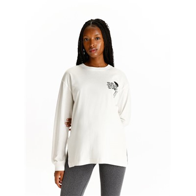Long sleeve t-shirt