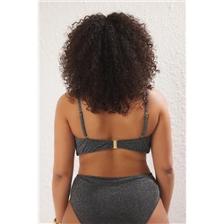 Siyah U Aksesuar Detaylı Simli Askılı Büyük Beden Bikini Üstü TBBSS25CT00007