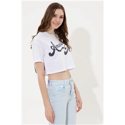 Kadın Beyaz Bisiklet Yaka Crop Tişört