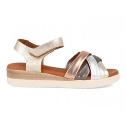 3774 - BDA
                SANDALIAS DE CUÑA