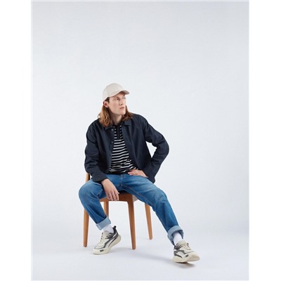 Vaqueros slim fit con lavado