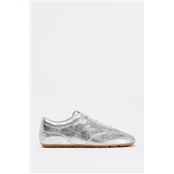 ZAPATILLAS DEPORTIVAS EFECTO METALIZADO
