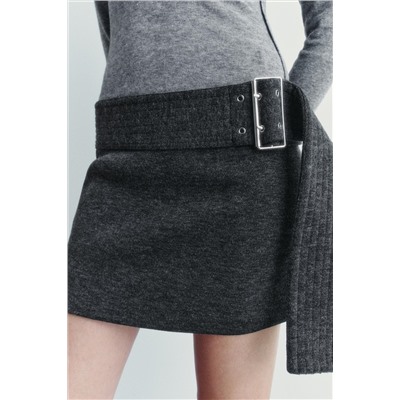 SHORT SKIRT WITH BELT