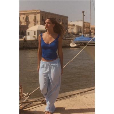 RUFFLED STRAPPY KNIT TOP