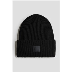 Beanie mit Applikation
