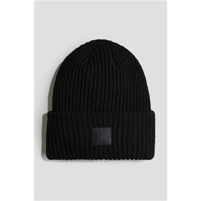 Beanie mit Applikation