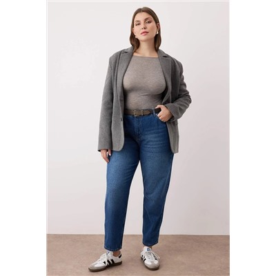 Koyu Mavi Mavi Yüksek Bel Mom Fit Jeans TBBAW24CJ00050
