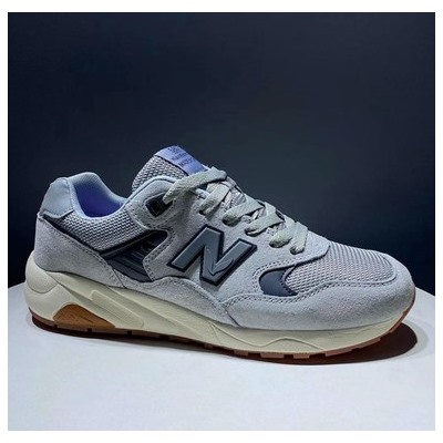 Кроссовки NB