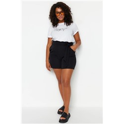 Trendyol Curve Siyah Finike Havuç Dokuma Şort & Bermuda TBBSS23AP00018