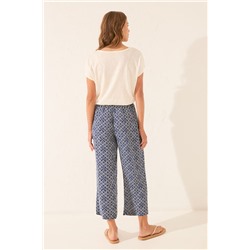 Pantalón Capri estampado sello