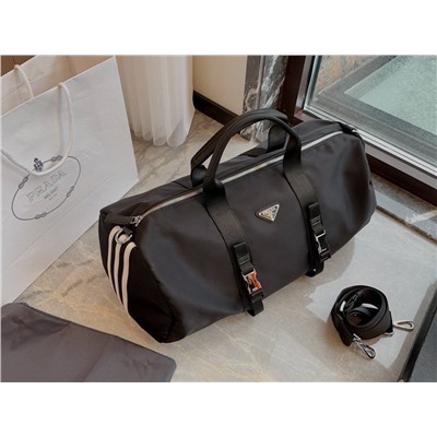 Крутейшая Сумка Prad*a x Adid*as