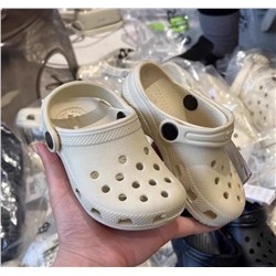Классические сабо в самых популярных цветах. Широкий размерный ряд  Crocs   Экспорт   Материал: EVA