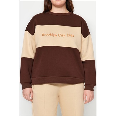Kahverengi Kalın İçi Polarlı Nakışlı Oversize/Geniş Kalıp Örme Büyük Beden Sweatshirt TBBAW24AO00024