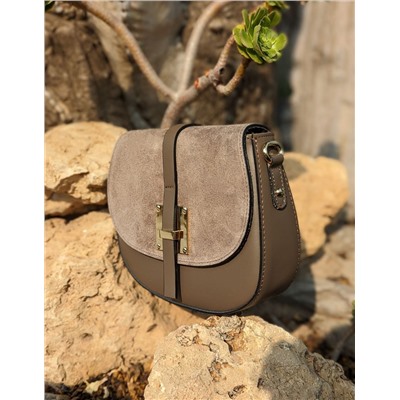 PELLE · 2704 lodo