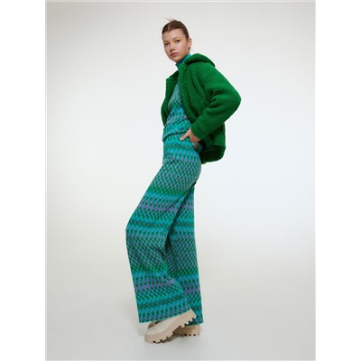 Hose mit originellem Druckmuster