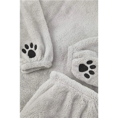 Gri Kapüşonlu ve Nakışlı Wellsoft Kışlık Örme Pijama Takımı TBBAW26AI00008