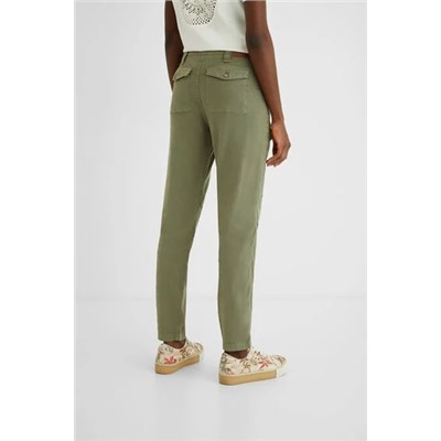 Pantalón comfort fit manchas pintura