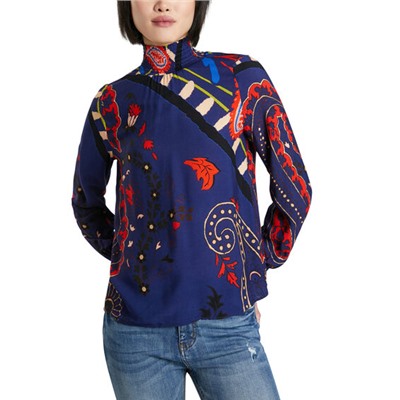 Blusa loose cuello alto