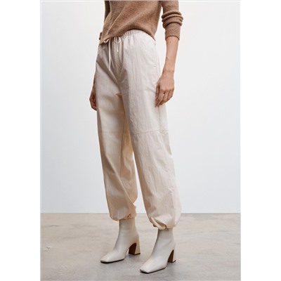 Pantalón parachute