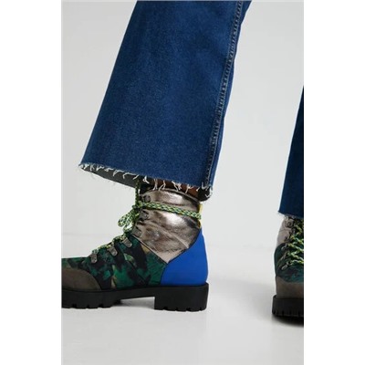 Pantalón vaquero tobillero pata ancha