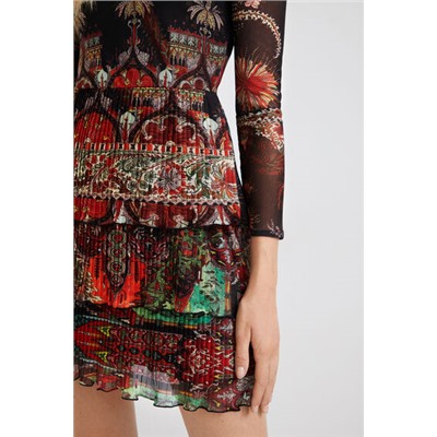 Vestido corto volantes