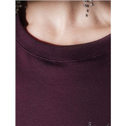 Нарядная футболка с блестящим принтом