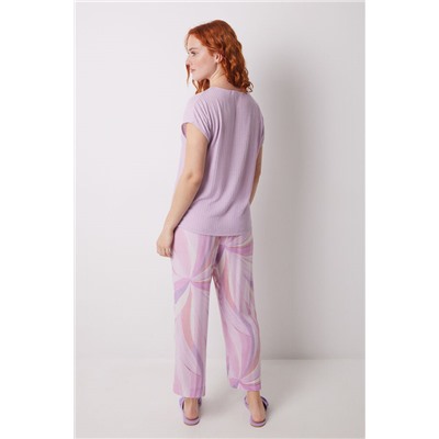 Pijama Capri estampado geométrico lila