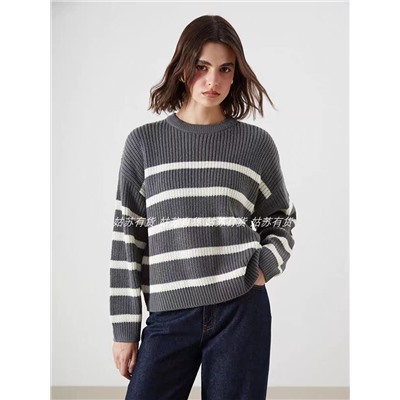 Женский пуловер  H&*M