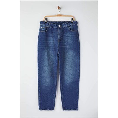 Koyu Mavi Mavi Yüksek Bel Mom Fit Jeans TBBAW24CJ00050