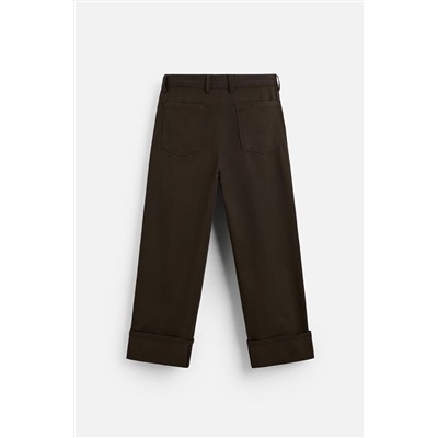 PANTALÓN BAJO CON VUELTA