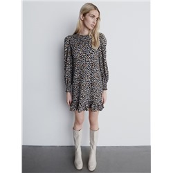 Kleid mit Rüschen