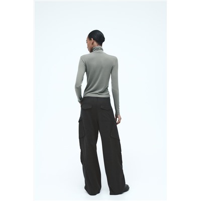 TURTLENECK T-SHIRT
