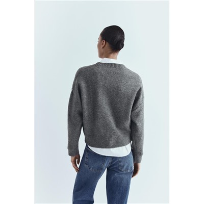 PLAIN SOFT KNIT SWEATER