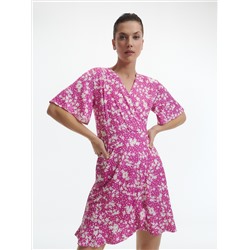 Gemustertes kleid
