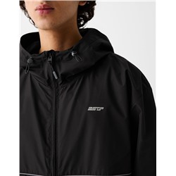 Lightweight hooded jacket