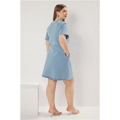 Açık Mavi Comfort Denim Büyük Beden Elbise TBBSS23AH00078