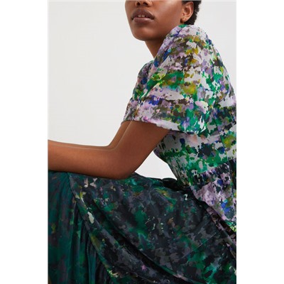 Vestido midi volantes