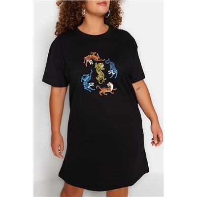 Siyah Bisiklet Yaka Leopar Baskılı %100 Pamuk Örme Büyük Beden T-shirt Elbise TBBSS23AH00163