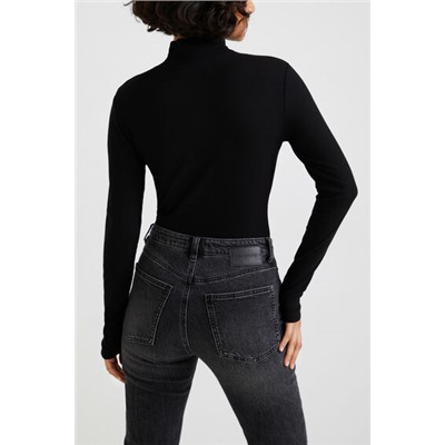 Body slim bordados