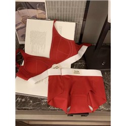 Комплект спортивного бесшовного нижнего белья