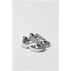 KIDS/ ZAPATILLA DEPORTIVA MULTIPIEZAS