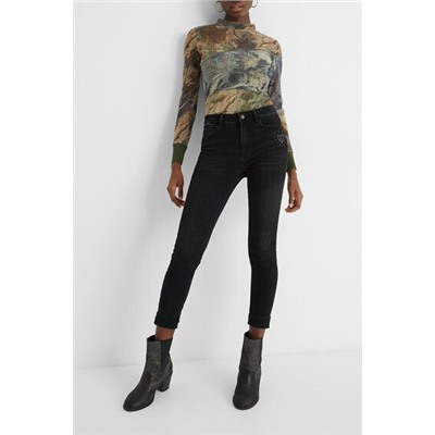 Camiseta slim arty
