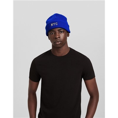 Short varsity beanie