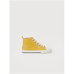 HIGH-TOP SNEAKERS WITH TOECAP