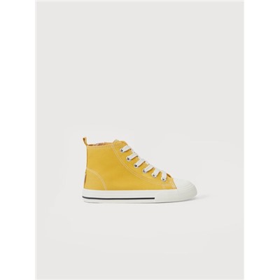 HIGH-TOP SNEAKERS WITH TOECAP